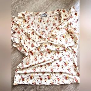 Cottagecore top size small